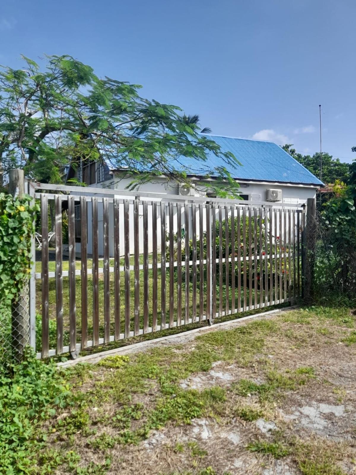 Maison Bord De Mer A 100 M Saint-Francois  Kültér fotó